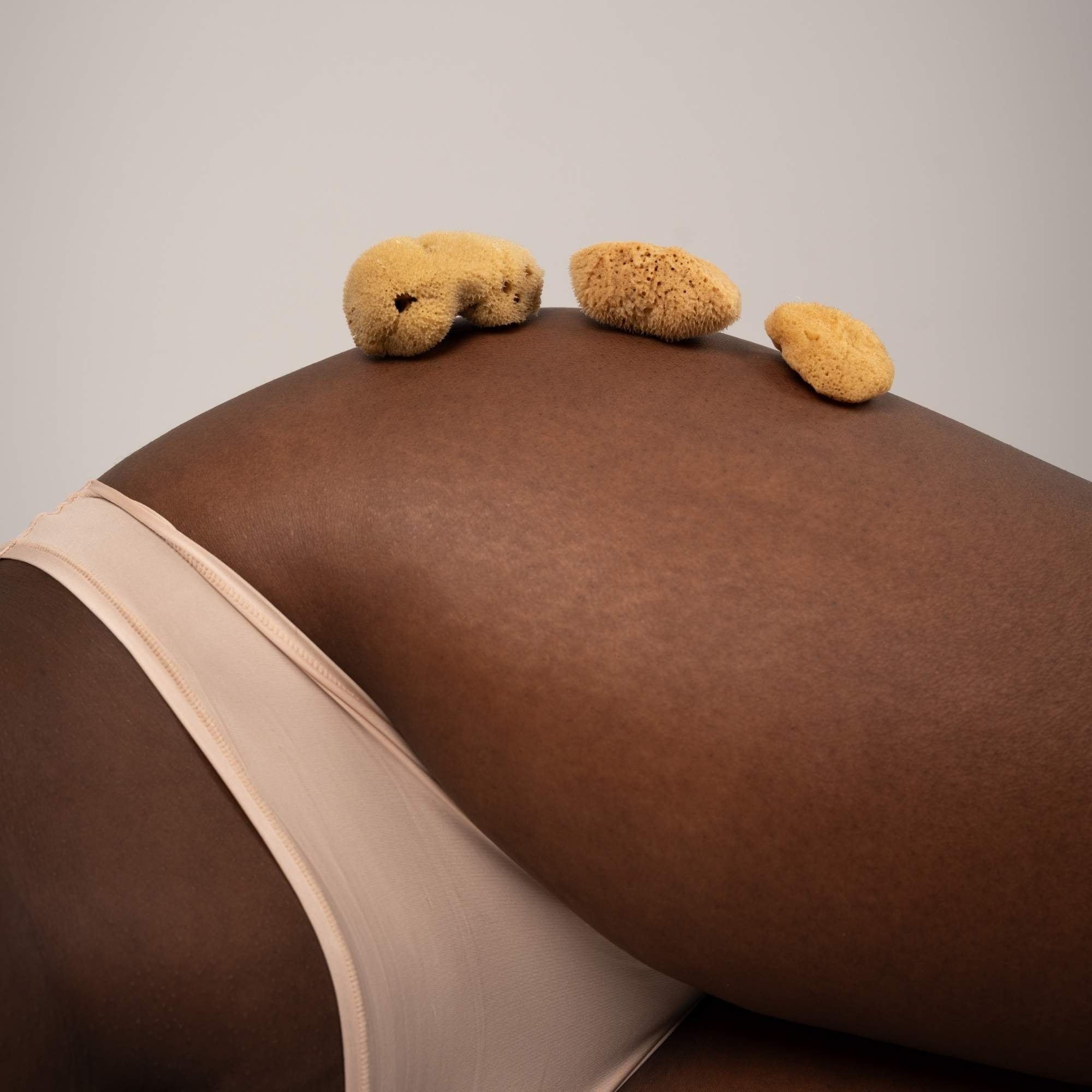 Jeden Monat krank wegen der Periode - Warum Menstruations­urlaub kein Luxusfrei ist